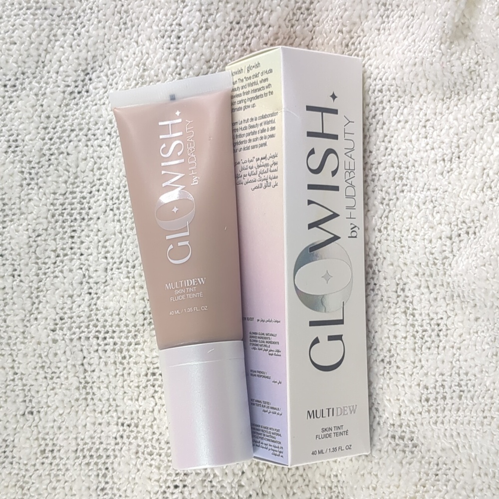 HUDA BEAUTY GloWish Multidew Skin Tint LIGHT MEDIUM 04, 40ml/1.35fl oz